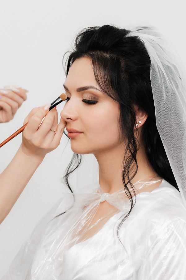 Al Amira Beauty - Beauty Studio - Nageldesign - Wimpernverlängerung - Permanent Make-up - Augenbrauenstyling - Henna Brows - Make-up - Piercing - Tattoo - Aachen